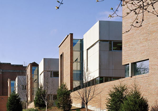 Highland Park High School additions and renovations, led by Scot Parker, went on to win a Distinguished Building Award from the American Institute of Architects’ Chicago Chapter.