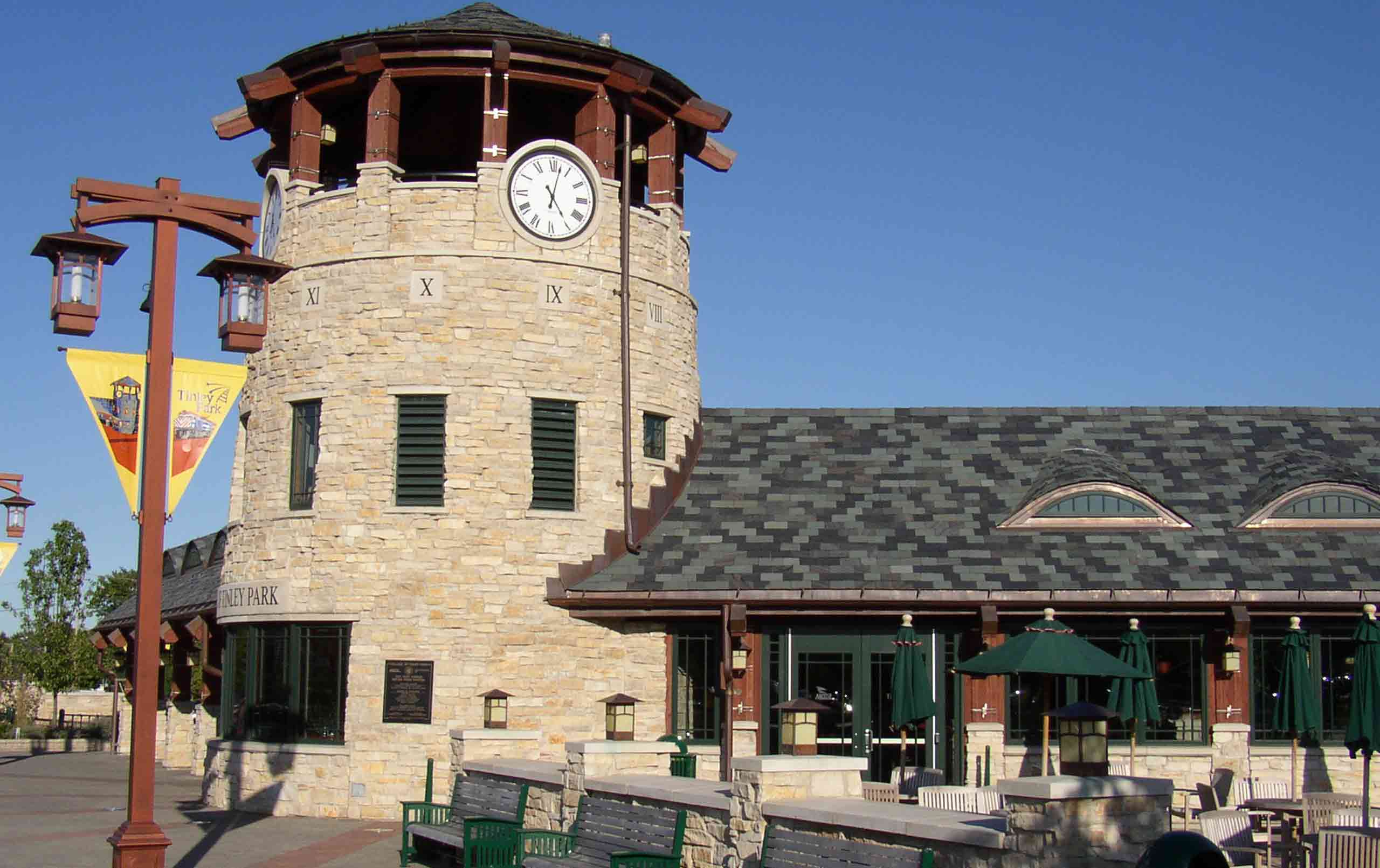 Oak Park Avenue Train Station Featured